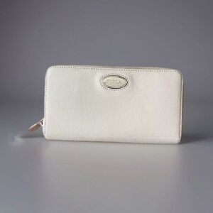 FURLA long wallet pure leather / off white / beige / zip around GUC
